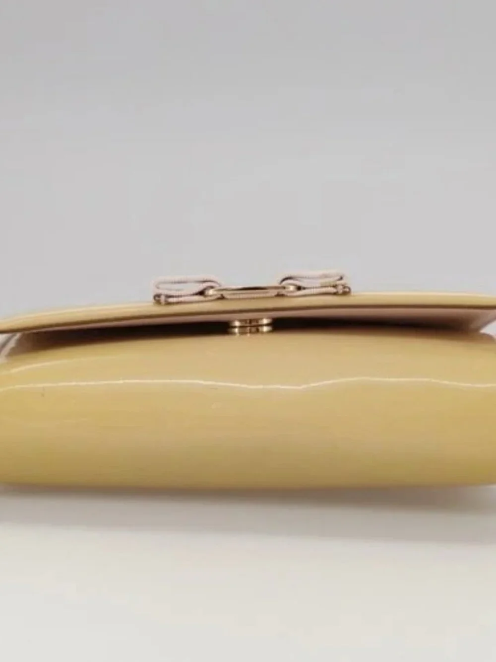 Salvatore Ferragamo Chain Shoulder Bag Enamel Yellow Auth hk1961